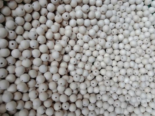 Hạt gỗ tự nhiên giá rẻ